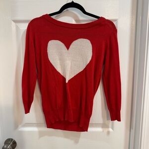 Chic Red Heart Pullover